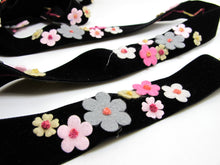 Load image into Gallery viewer, 1 Inch Pink Felt Flower with Yarn Embroidery on Black Velvet Ribbon|Sewing|Quilting|Craft Supplies|Hair Accessories|Necklace DIY|Costumes