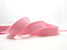 Charger l&#39;image dans la galerie, 3 Yards 5/8 Inch Pink Hat Ribbon|Grosgrain Ribbon|100% Viscose|Petersham Ribbon|Hat Making|Wedding|Bow Decor|Belting|Embellishment