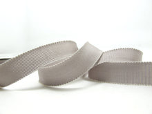 Charger l&#39;image dans la galerie, 3 Yards 5/8 Inch Gray Hat Ribbon|Grosgrain Ribbon|100% Viscose|Petersham Ribbon|Hat Making|Wedding|Bow Decor|Belting|Embellishment