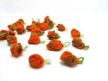 Charger l&#39;image dans la galerie, 15 Pieces Orange Acrylic Felt Rolled Flower Buds|With Leaf Loop|Glued|Floral Empplique|Rosette Flowers|Rose Buds|Flower Decor|Acrylic Felt
