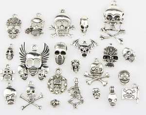 100 Pieces Mix Pack of Silver Charms Collection|Antique Silver Charm Pendants|Bracelet Accessories Making|Skull Theme