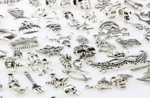 100 Pieces Mix Pack of Silver Charms Collection|Antique Silver Charm Pendants|Bracelet Accessories Making|Skull Theme