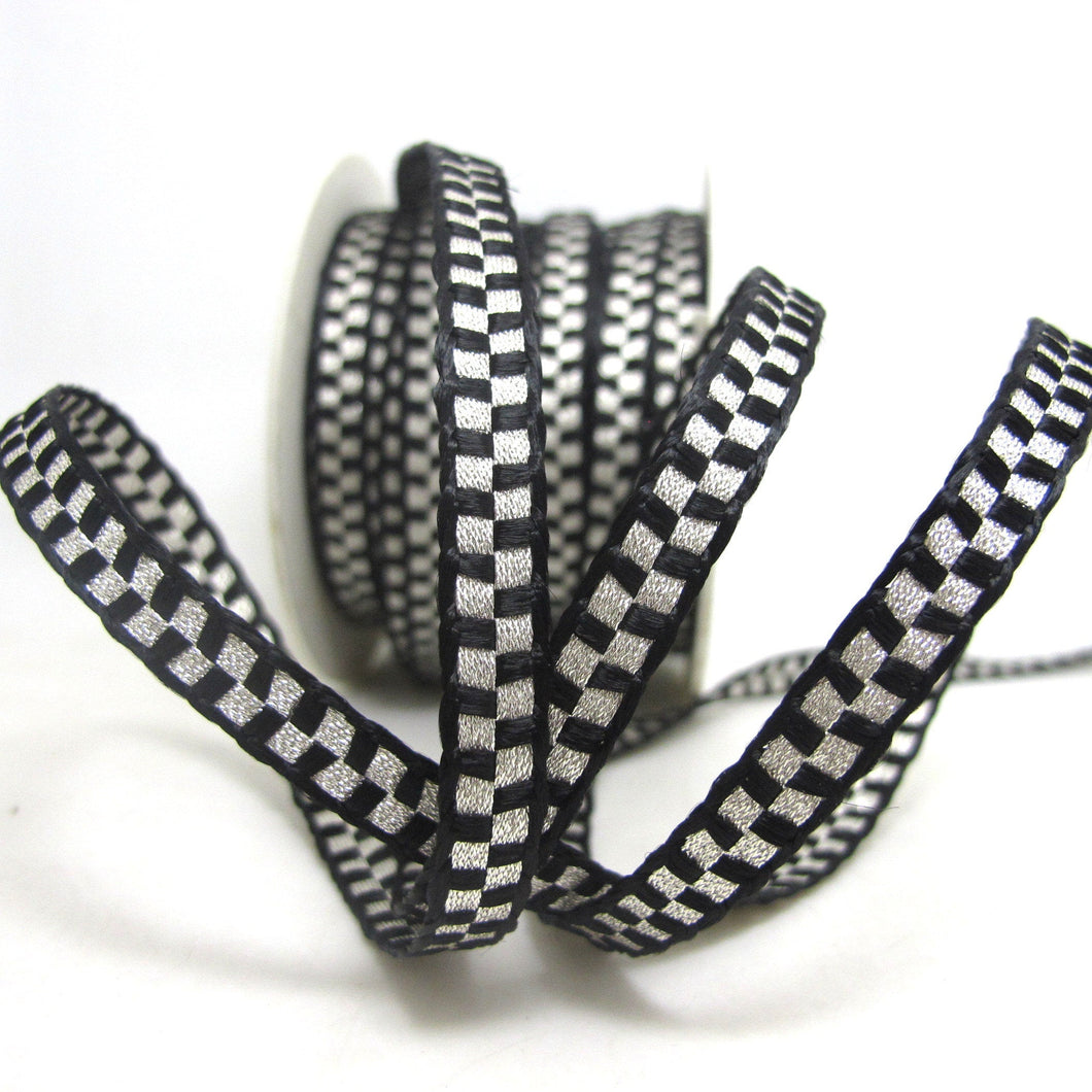 1/4 Inch Black and Silver Threaded Woven Trim|Shiny Narrow Ribbon|Decorative Embellishment|Costume Clothing Edging|Hair Sewing Supplies