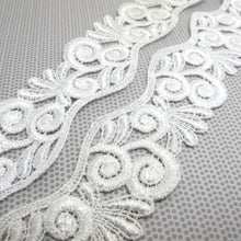 Charger l&#39;image dans la galerie, 1 3/4 Inches Wide Lace|White Floral|Embroidered Lace Trim|Bridal Wedding Materials|Clothing Ribbon|Hairband|Accessories DIY