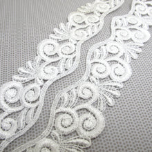 Charger l&#39;image dans la galerie, 1 3/4 Inches Wide Lace|White Floral|Embroidered Lace Trim|Bridal Wedding Materials|Clothing Ribbon|Hairband|Accessories DIY