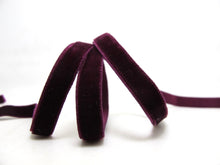 Load image into Gallery viewer, 6 / 9/ 16/ 22mm || Single Face ELASTIC STRETCHY Velvet Ribbon || Swiss Made Nylon Velvet by the YARD