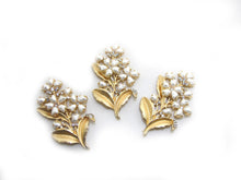 画像をギャラリービューアに読み込む, 1 1/8 Inches Gold Metal Floral Cluster Buttons with Rhinestone|Flower Button|Sew On Stone Button|Decorative Button