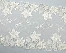 Charger l&#39;image dans la galerie, 6 11/16 Inches Double Edge Wide Lace|Ivory Floral|Embroidered Lace Trim|Material|Clothing Ribbon|Hairband|Accessories DIY