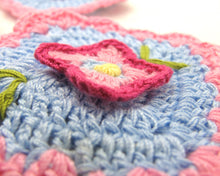 画像をギャラリービューアに読み込む, 2 Pieces Crochet Squares with 3D Pop Up Flower|Mini Applique|Hand Crocheted|Cotton Crochet|Baby Doll Embellishment|Craft Decoration|Knitting