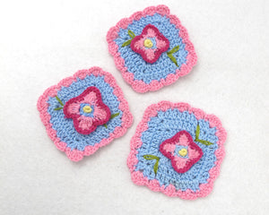 2 Pieces Crochet Squares with 3D Pop Up Flower|Mini Applique|Hand Crocheted|Cotton Crochet|Baby Doll Embellishment|Craft Decoration|Knitting