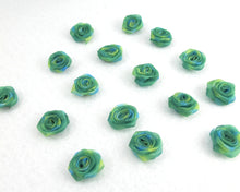 Charger l&#39;image dans la galerie, 30 Pieces Chiffon Rose Flower Buds|Green|Flower Applique|Fabric Flower|Baby Doll|Craft Bow|Accessories Making