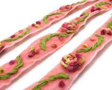 Charger l&#39;image dans la galerie, 4 Colors|Yarn Flowers Embroidered on Pink Velvet Ribbon|Sewing|Quilting|Craft Supplies|Hair Accessories