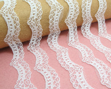 画像をギャラリービューアに読み込む, 3 Yards 3/4 Inches Floral Off White Lace Trim|Floral Embroidery Trim|Bridal Supplies|Handmade Supplies|Sewing Trim|Scrapbooking Decor