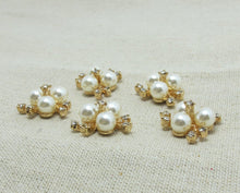 画像をギャラリービューアに読み込む, 2 Pieces 20mm Gold Metal Floral Cluster Buttons with Rhinestone and Pearls|Flower Button|Sew On Stone Button|Decorative Button|Coat Button